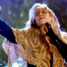 Stevie-Nicks-190422a