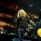 Led-Zeppelin-2005230a