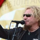 Sammy-Hagar-200520a