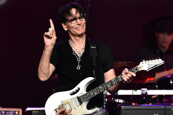 Steve-Vai-200715a