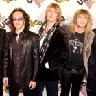 Def-Leppard-210214a