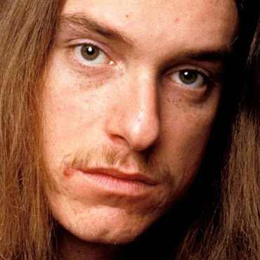 Cliff-Burton-220409a