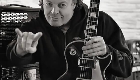 Roland Grapow 240201