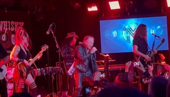 Bruce Dickinson 240414