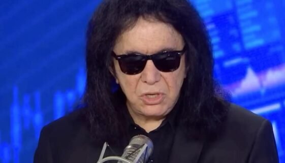 Gene Simmons 251213