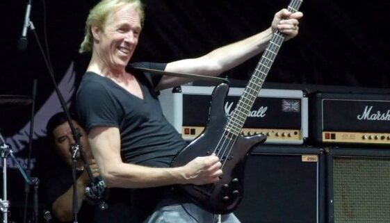 Francis Buchholz 260123