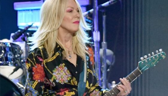 Nancy Wilson Heart 260214