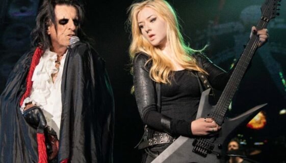 Alice-Cooper-260404