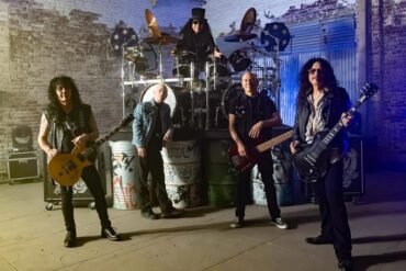 Armored-Saint-260404