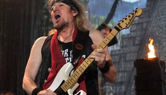 Iron-Maiden-260415