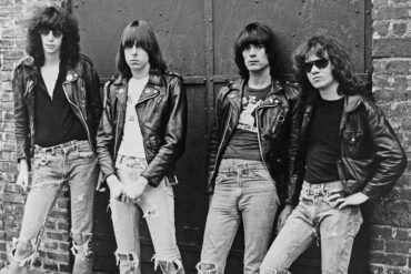 Ramones-260423