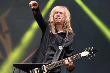 Brian-Tatler-Diamond-Head-Saxon