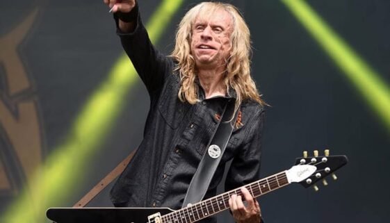 Brian-Tatler-Diamond-Head-Saxon