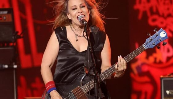 Jennifer-Ficnh-L7