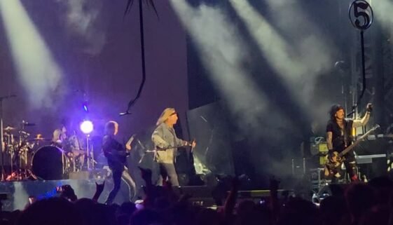 Motley-Crue