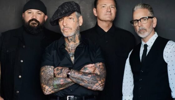 Social-Distortion