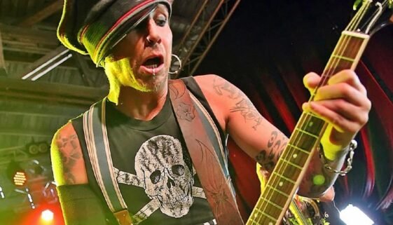 Dregen-Backyard-Babies-Hellacopters
