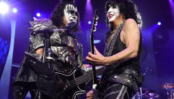Kiss