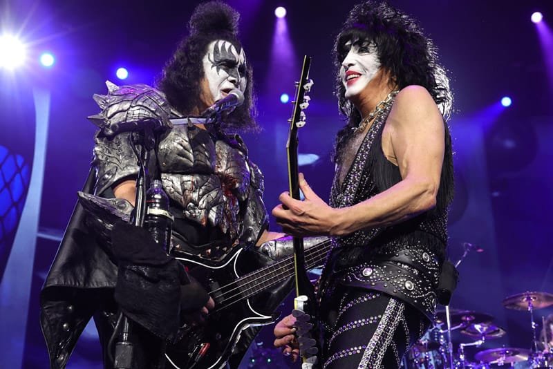 Kiss