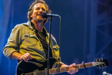 Pearl-Jam-Eddie-Vedder