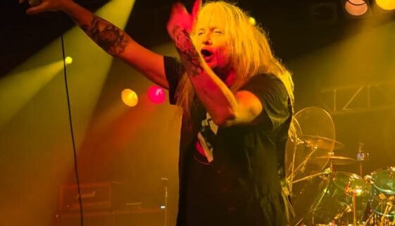 Twisted-Sister-Sebastian-Bach